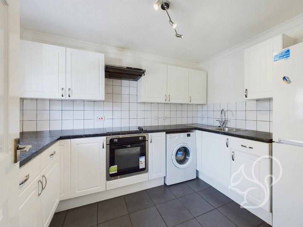 CAM01254 G0-PR0212-STILL002.jpg