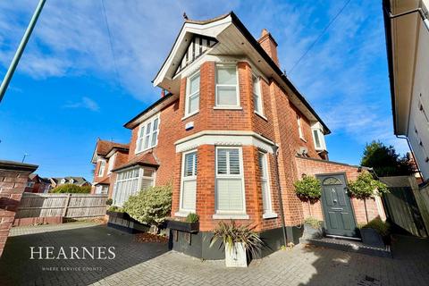 undefined, Richmond Park Road, Queens Park, Bournemouth, BH8