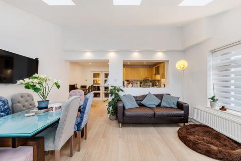 undefined, Saxby Avenue, Bromley Cross, Bolton, Greater Manchester, BL7
