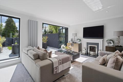 2 bedroom terraced house to rent, Pendenza, Stoke Road, Cobham, Surrey, KT11