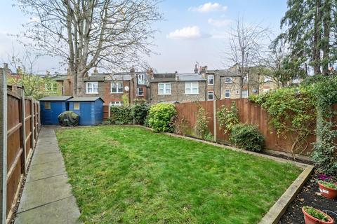 2 bedroom flat for sale, Ulverstone Road, London, SE27