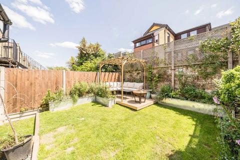 undefined, Khartoum Road, London SW17