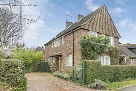 undefined, Aldenham Avenue, Radlett