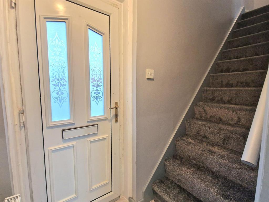 Entrance hall.jpg