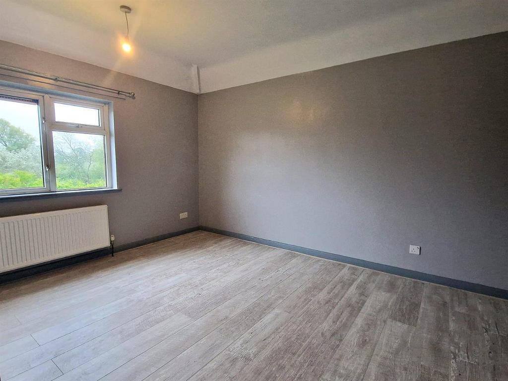 Master Bedroom x2.jpg