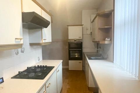 3 bedroom terraced house for sale, Oak Street, Morley LS27