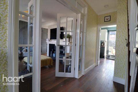 3 bedroom semi-detached house for sale, St Agnes Gardens, Sheerness