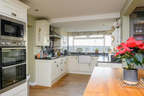 5 bedroom detached house for sale, Beagle Croft, Stamford Bridge, York YO41 1BD