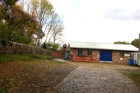 Warehouse to rent, Broad St Guildford GU3 3BJ