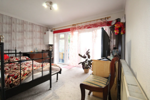 1 bedroom flat to rent, Norfolk Road, Ilford IG3
