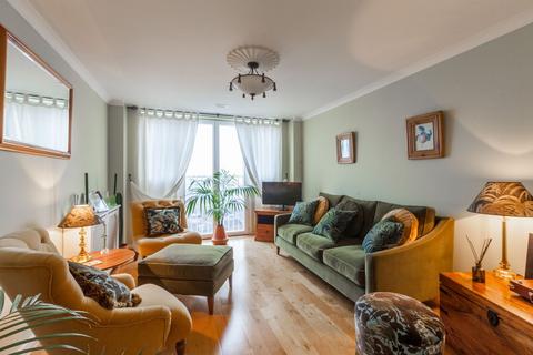 Winterton House, Deancross Street, Shadwell, London, E1