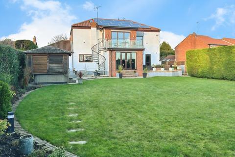 5 bedroom detached house for sale, Reading Room Yard, North Ferriby, HU14 3DE