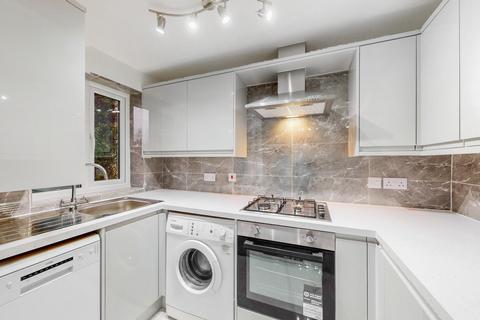 undefined, Pinner, Greater London HA5