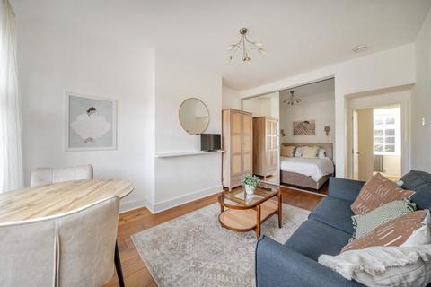 Studio for sale, Fitzneal Street, Acton, London, W12