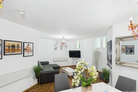 2 bedroom apartment to rent, Lune Grove, Blackpool FY1