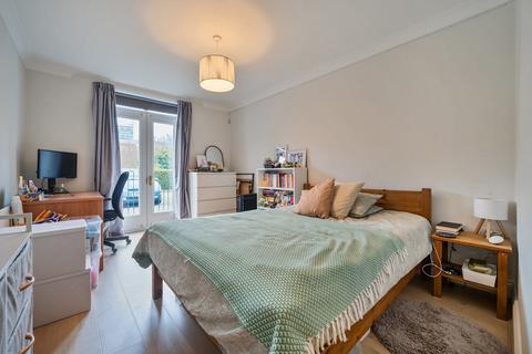3 bedroom property for sale, Trinity Street, London, SE1