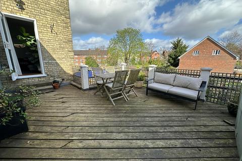 2 bedroom flat for sale, Oakdale Road, Streatham, London, SW16