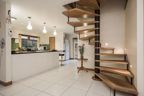4 bedroom chalet for sale, Lower Horsebridge, Hailsham