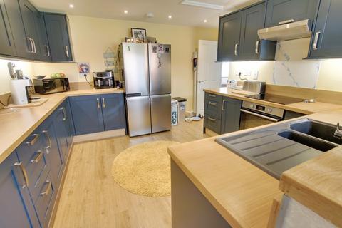 3 bedroom semi-detached bungalow for sale, Asplin Avenue, March PE15
