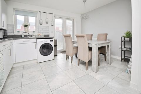 3 bedroom end of terrace house for sale, Brimley Grove, Somerset TA6