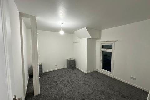 2 bedroom apartment to rent, Northdown Road, Kent CT9