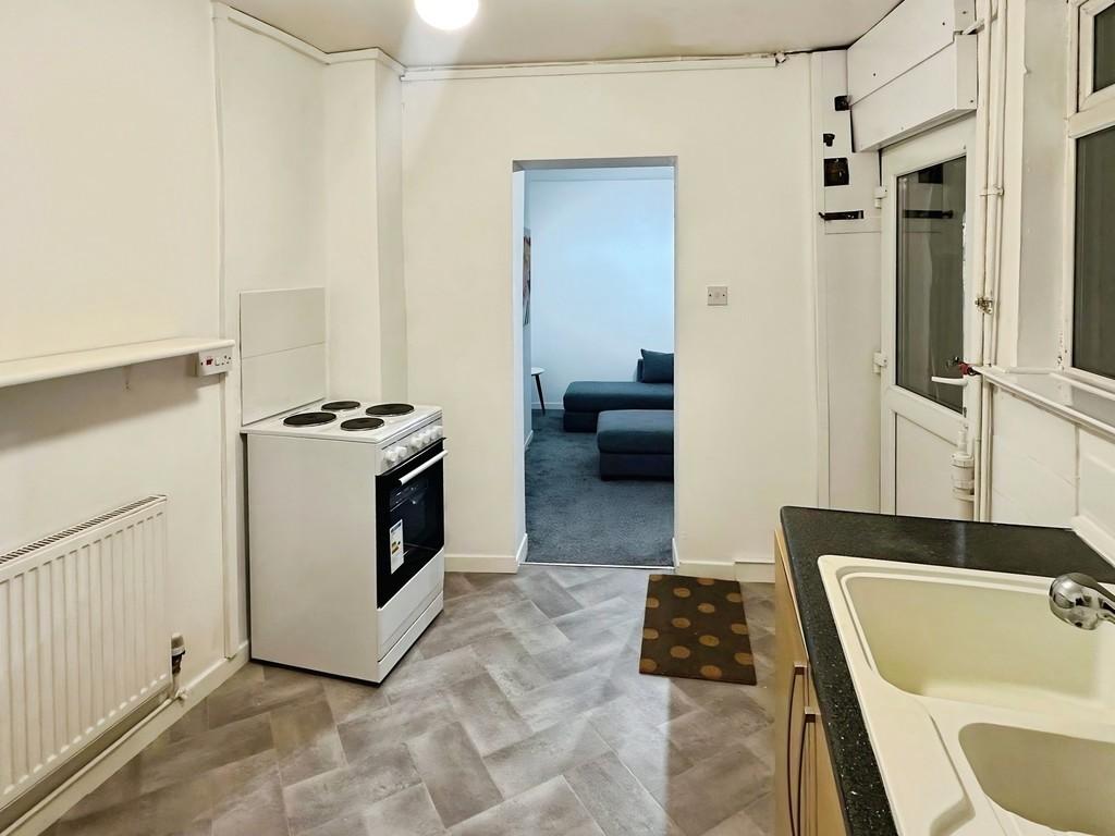 95a46213-Kitchen