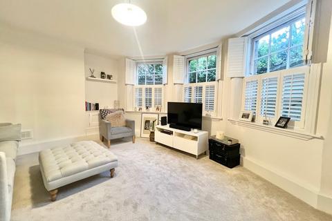 undefined, Birdhurst Road , South Croydon