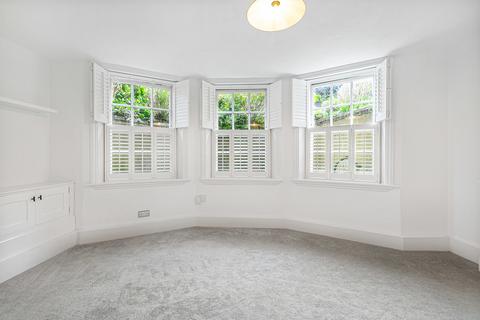 1 bedroom apartment for sale, Birdhurst Road , South Croydon