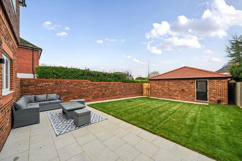 undefined, Storrington - superb new home