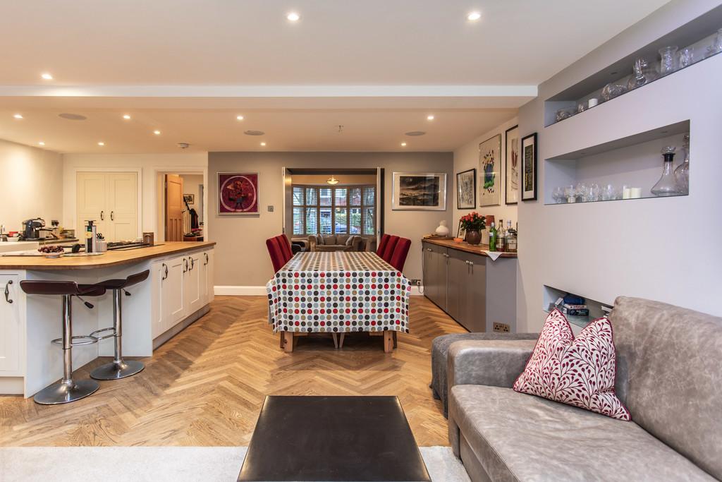 70 Braemore Road36