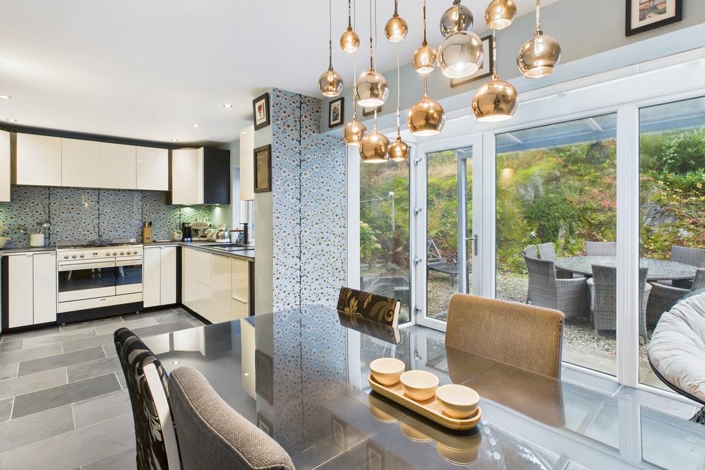 Dining area / Kitchen
