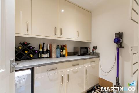 undefined, Gate Lane, Edgbaston, B16