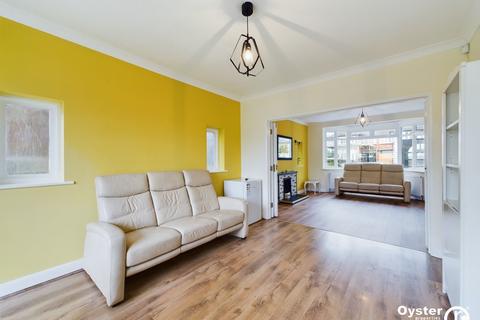 3 bedroom semi-detached house to rent, Summit Way, London, N14