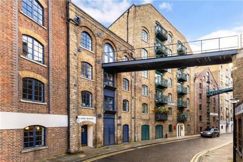 1 bedroom flat for sale, Java Wharf, 16 Shad Thames, London, SE1