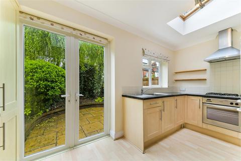 1 bedroom maisonette for sale, Clifton Park Avenue, Raynes Park SW20