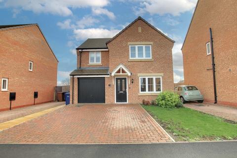 4 bedroom detached house for sale, Fillenham Way, Chatteris