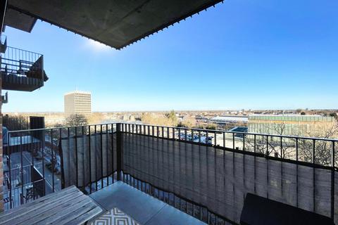 1 bedroom flat for sale, Victoria Avenue, Southend On Sea SS2
