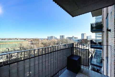 1 bedroom flat for sale, Victoria Avenue, Southend On Sea SS2