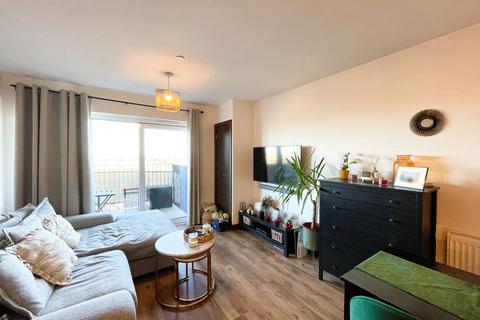 1 bedroom flat for sale, Victoria Avenue, Southend On Sea SS2