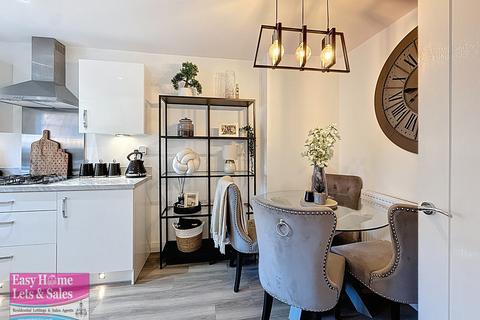 3 bedroom terraced house for sale, Burnham Close, Clayton-Le-Woods