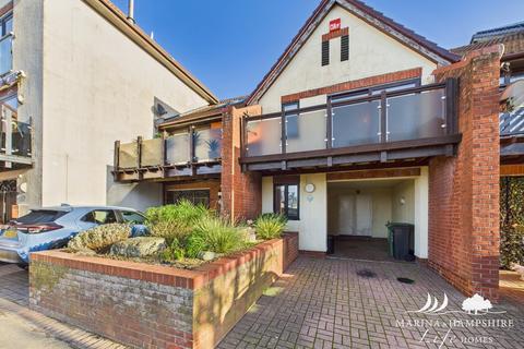undefined, Carne Place, Portsmouth PO6