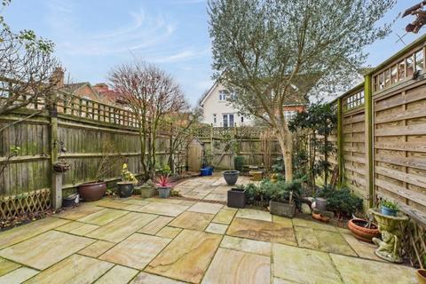undefined, Black Horse Way, Horsham