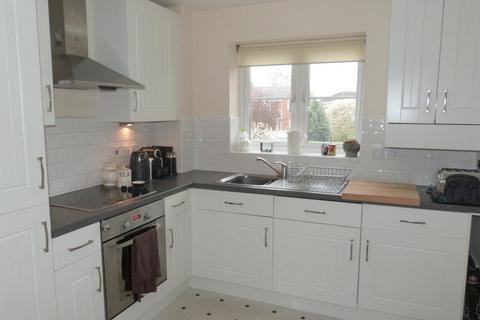 2 bedroom apartment to rent, Whinfield Gardens, Ombersley Road
