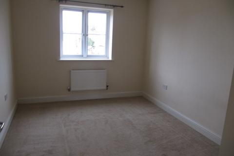 2 bedroom apartment to rent, Whinfield Gardens, Ombersley Road