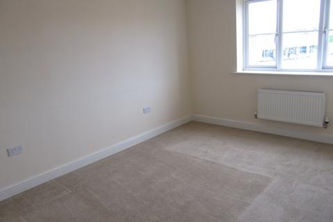 2 bedroom apartment to rent, Whinfield Gardens, Ombersley Road