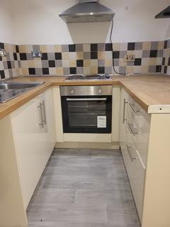 2 bedroom end of terrace house to rent, Main Street, Bradford BD15
