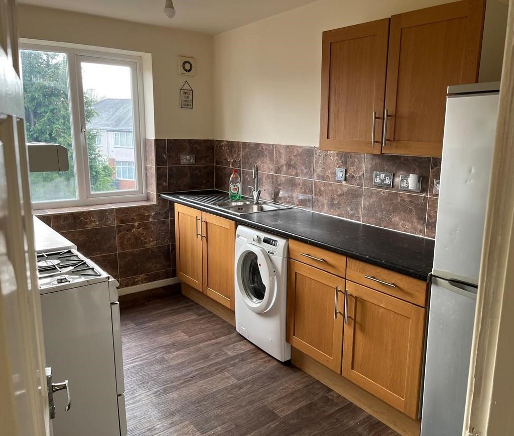 Photo-1-Kitchen-FF 8 Fairview-best1[77]