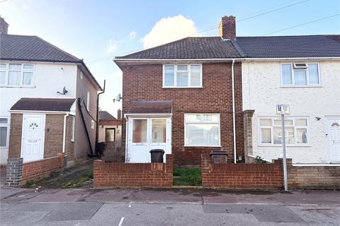 3 bedroom end of terrace house to rent, Vincent Road, Essex RM9