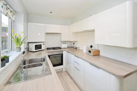 2 bedroom semi-detached house for sale, Ling Park Avenue, Bradford BD15