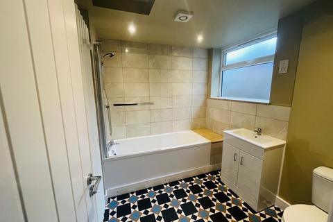 3 bedroom terraced house to rent, Shirley Road, Cotteridge